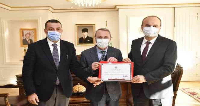 Edirne’nin Turizm Elçisi Dinar’a teşekkür belgesi