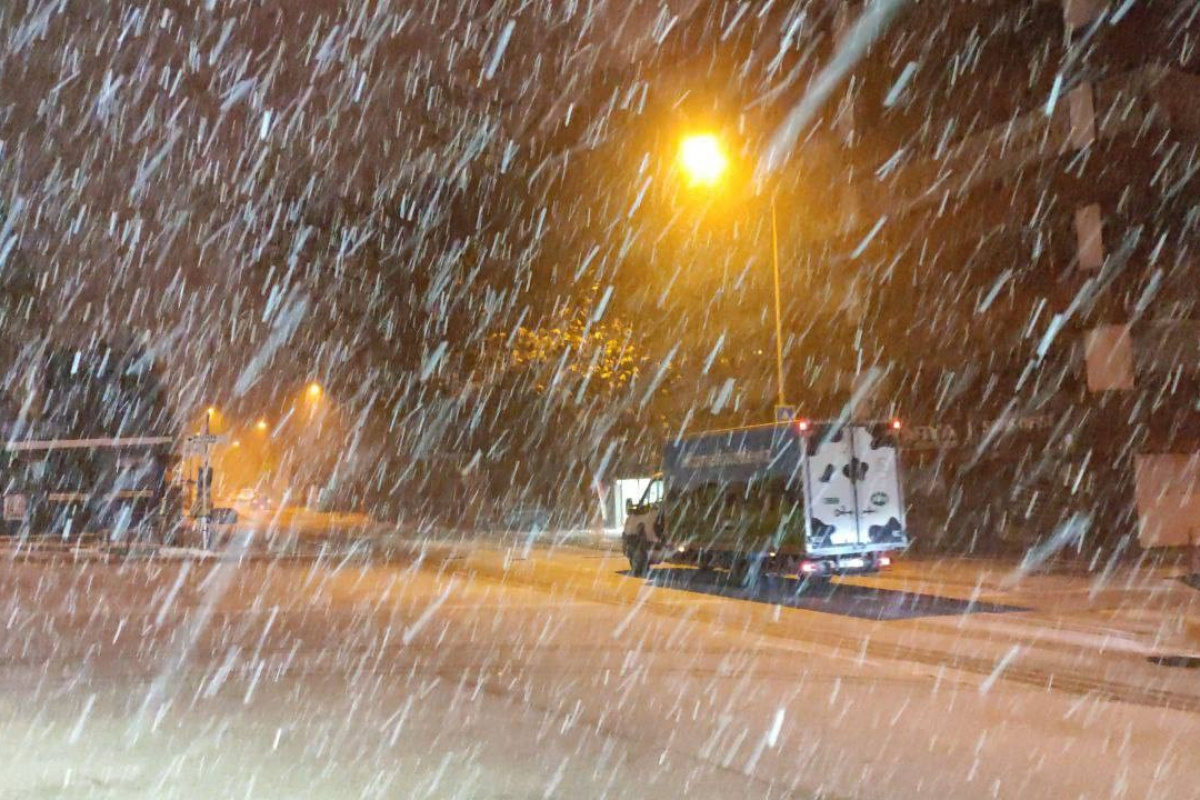 Bursa’da &#039;kar çilesi&#039;, araçlar yolda kaldı