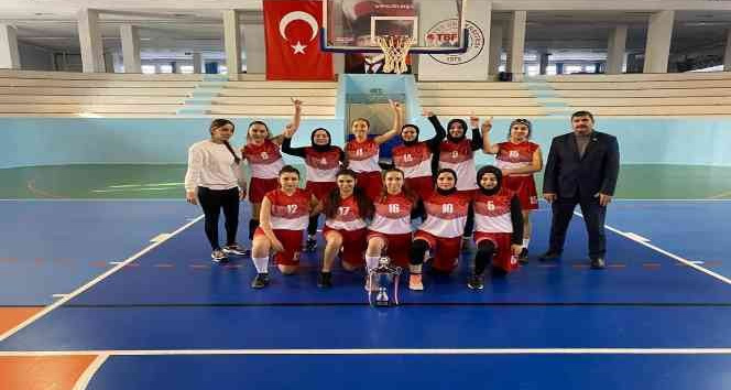 NEVÜ Kadın Basketbol Takımı Şampiyon Oldu