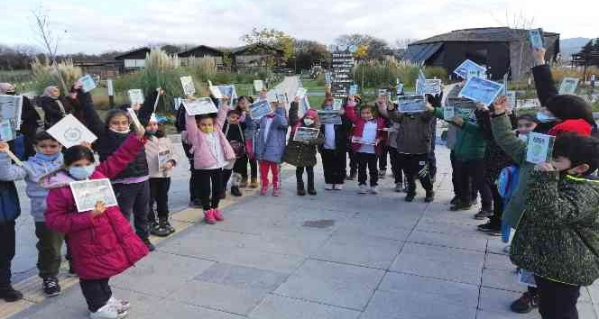 Öğrenciler, kuşları hayranlıkla izledi