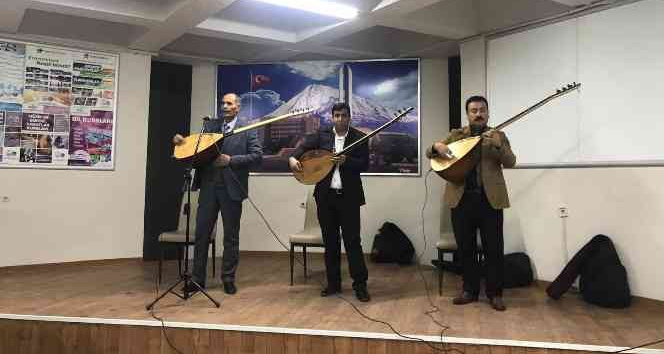 Iğdır’da aşıklar türküleriyle öğrencilere unutulmaz bir gece yaşattı