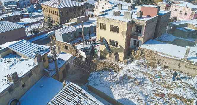 Kale çevresinde koruma ve yenileme projesi başladı