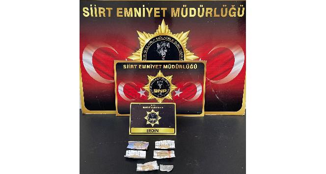 Siirt’te durdurulan şüpheli şahsın üzerinden uyuşturucu çıktı