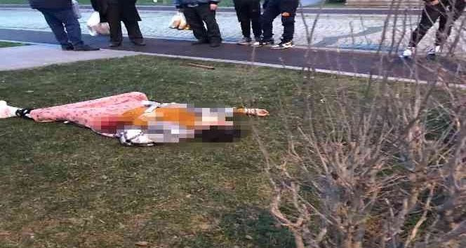 Esenyurt'ta Kadın Cinayeti: 15 Yerinden Bıçaklandı - İstanbul