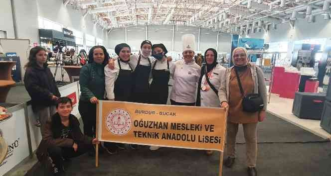 Burdurlu öğrenciler uluslararası yarışmaya damga vurdu
