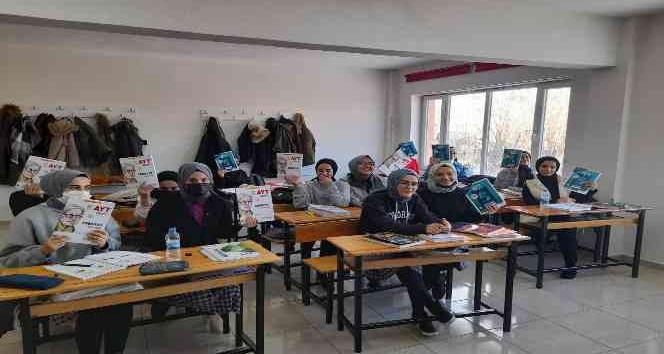Belediye başkanından öğrencilere kitap desteği devam ediyor