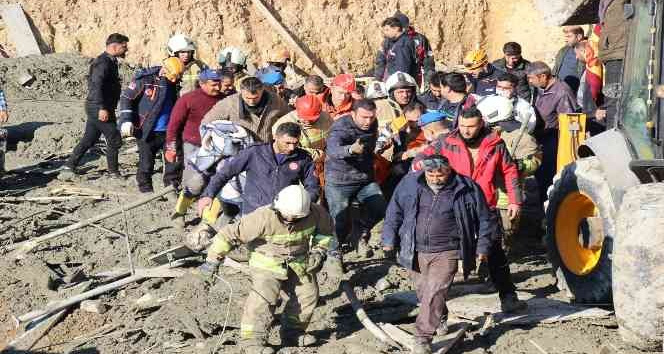 İnşaat halindeki tek katlı yapı çöktü: 1 işçi hayatını kaybetti