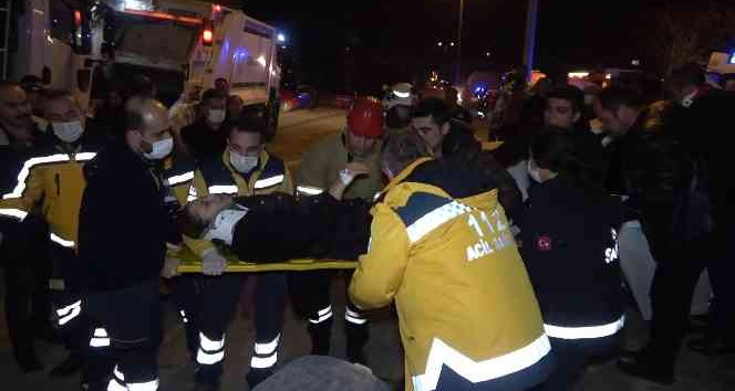 Kırıkkale’de iki otomobil kafa kafaya çarpıştı: 7 yaralı