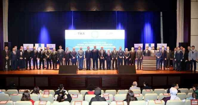 Rektör Aktekin ‘Uluslararası Türk Dünyası Genç Akademisyenler Kongresi’nde