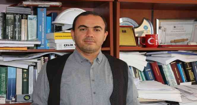 Doç. Dr. Özçelik: “Kemer, Kumluca, Finike, Kaş ve Demre’de deprem riski çok yüksek”