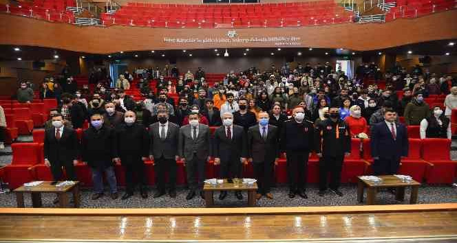 Vali Akın, AFAD gönüllüleri ile bir araya geldi