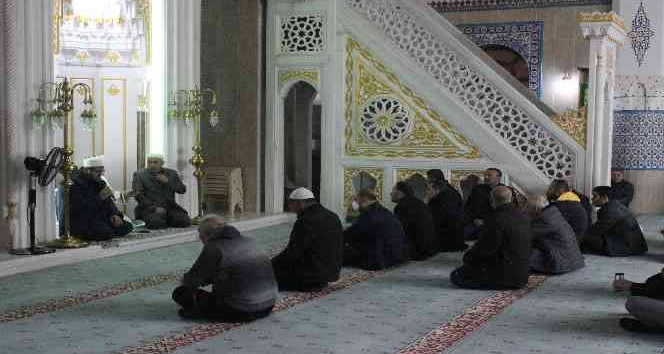 Prof. Dr. Alaeddin Yavaşca için Tehvid-i şerif okutuldu