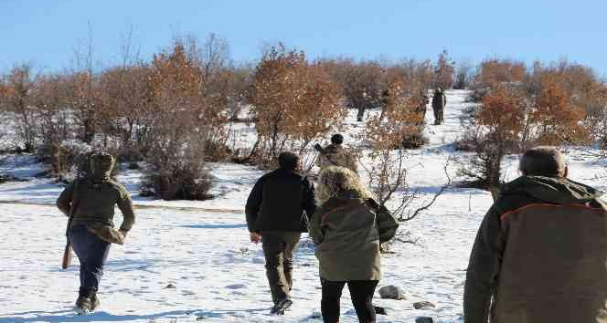 Şırnak’ta drone ve fotokapanların gözü kaçak avcıların üstünde