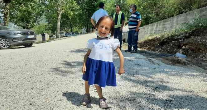 Türkiye’nin en kısa boylu kadını hayatını kaybetti