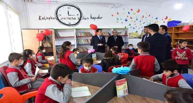 Ahlat’ta kütüphane açılışı