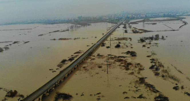 Sel sonrası Ergenede korkulu yükseliş: Nehrin debisi 10 kıvrım arttı