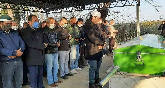 Türkiye’nin en kısa boylu kadını son yolculuğuna uğurlandı