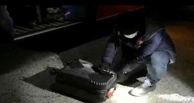 Yolcu otobüsüne uyuşturucu operasyonu