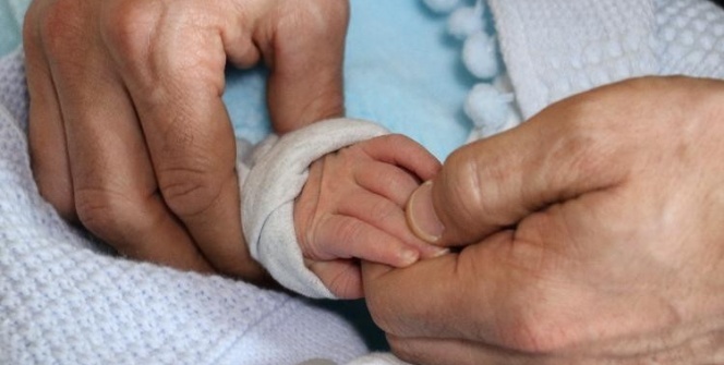 Yeni yılın ilk bebekleri dünyaya geldi
