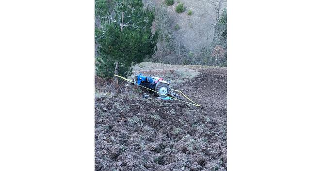 Sinop’ta takla atan traktörden fırlayan sürücü hayatını kaybetti