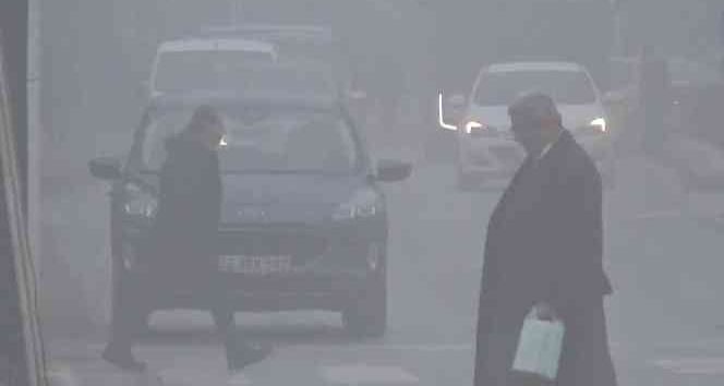 Edirne’de sis sebebiyle göz gözü görmüyor