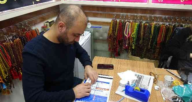 Hala yeğen memurluktan istifa etti, günlük kazançları maaşlarının iki katı