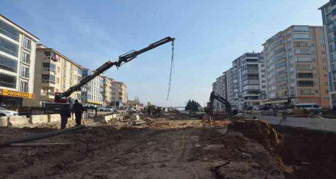 Kırıkkale’de "Etiler Köprülü Kavşak" projesinin birinci aşamasında sona gelindi
