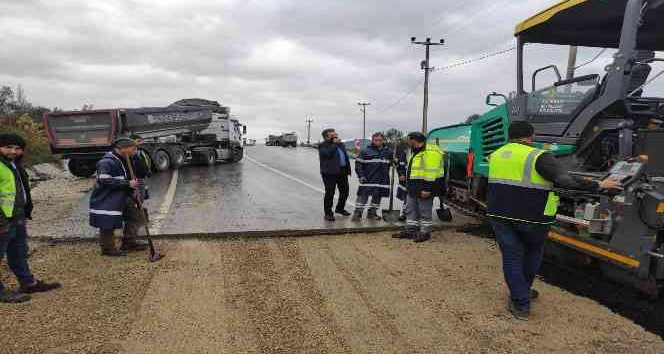 Edremit-Kalkım yolu girişi yenileniyor