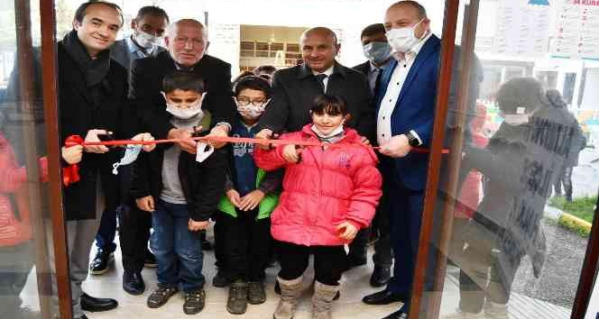 Altınova 1. Kitap Fuarı kapılarını açtı