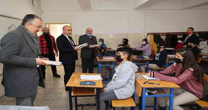 Nevşehir Belediyesi’nden Öğrencilere destek