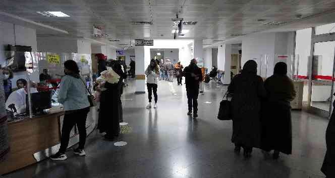 Uzmanlardan "Grip olan kendisini Covidli olarak kabul etsin" uyarısı