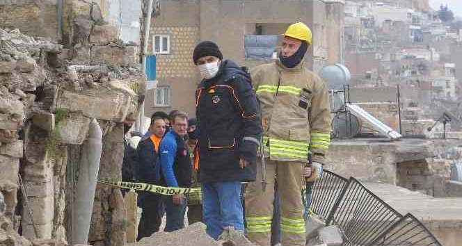 Tarihi ev restorasyon çalışmaları sırasında çöktü