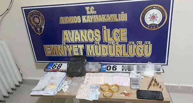 Uyuşturucu bağlantılı hırsızlık çetesi çökertildi