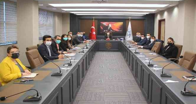 Rektör Karacoşkun, Araştırma Merkezi Müdürleri ile toplantı gerçekleştirdi