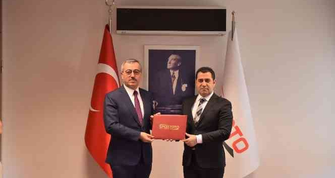 Kahramanmaraş’ta her mahalleye halı saha ve pota