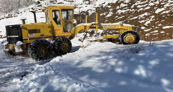 Gümüşhane’de kapalı köy yolları açılıyor