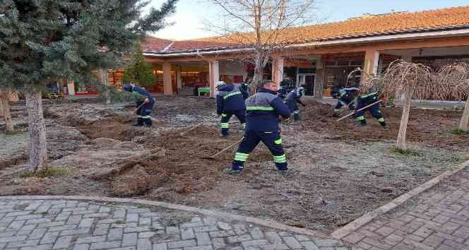 Sıcak havalar belediye ekiplerini harekete geçirdi