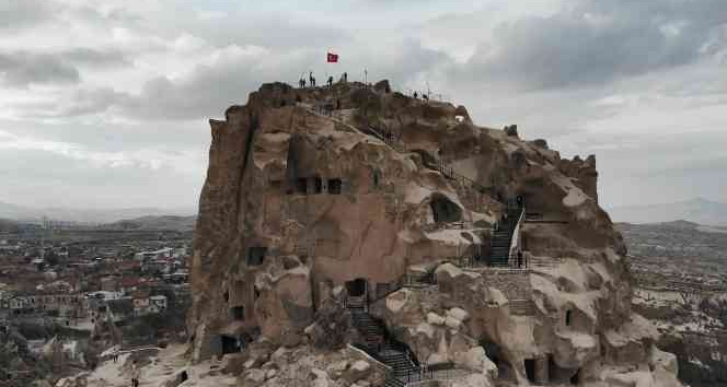 107 bin kişi Kapadokya’ya yüksekten baktı