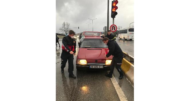 Görenler şaşkına döndü: Düz yolda yan yattı