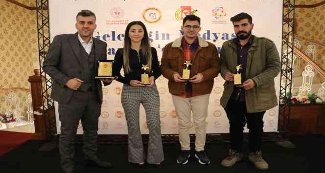İhlas Haber Ajansı’na 4 ödül birden