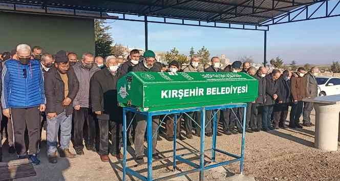 Eşi tarafından 25 yerinden bıçaklanan kadın toprağa verildi