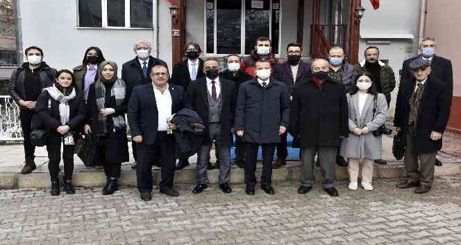 Vali Taşbilek gazetecilerle buluştu