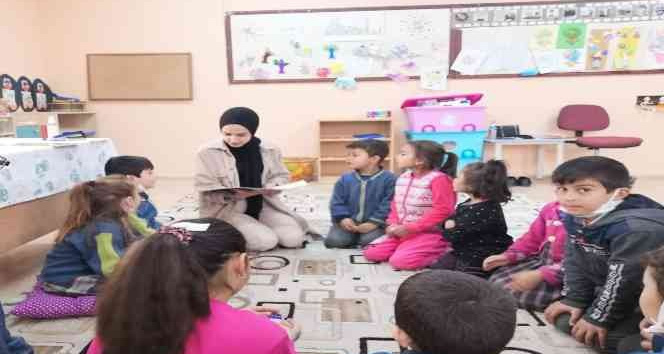 Akdağmadeni Kütüphanesi okullarda okuma etkinliği başlattı