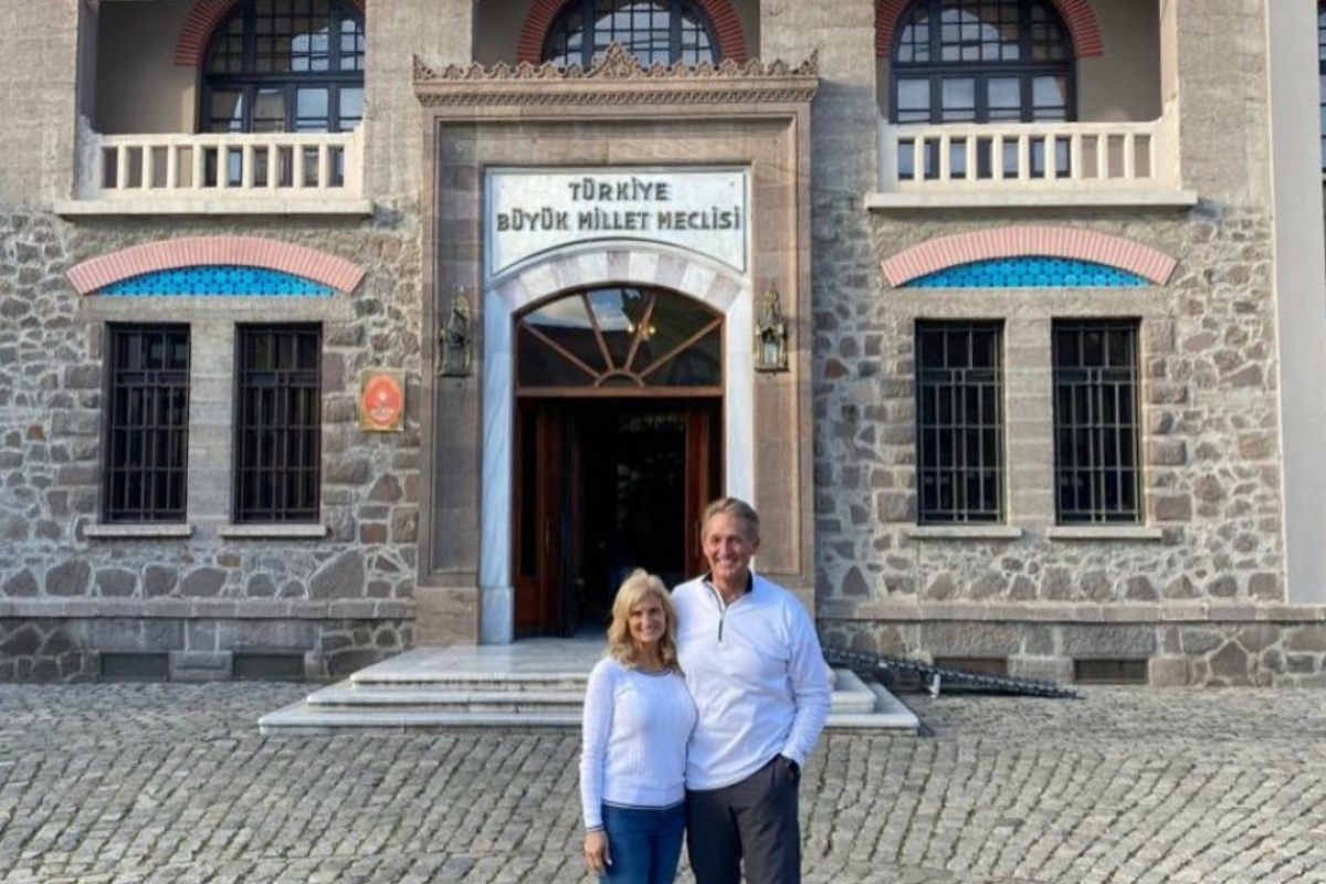 ABD'nin yeni Ankara Büyükelçisi Flake: "Yeni evimiz Ankara'yı keşfetmenin heyecanını yaşıyoruz"