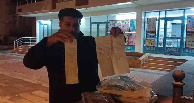 Marketten aldığı tavuk bozuk çıktı, muhatap ulamıyor