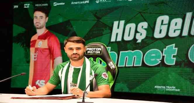 Bir dönem Galatasaray forması da giyen Konyasporlu futbolcu Ahmet Çalık, trafik kazasında hayatını kaybetti.