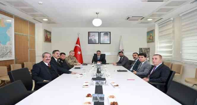 Bitlis’te ‘sokak hayvanları’ konulu toplantı