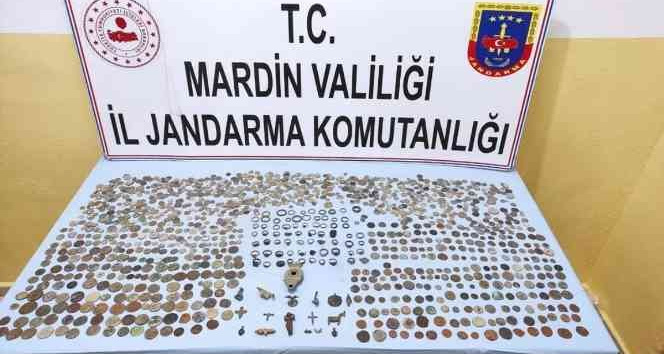 Mardin’de bin 339 adet tarihi eser ele geçirildi