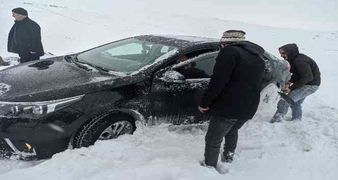 Ardahan’da kar yağışı nedeniyle okullar tatil edildi