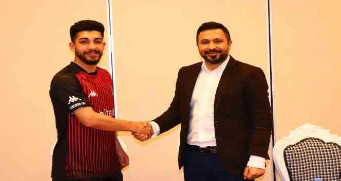 Vanspor 2 futbolcuyla sözleşme imzaladı